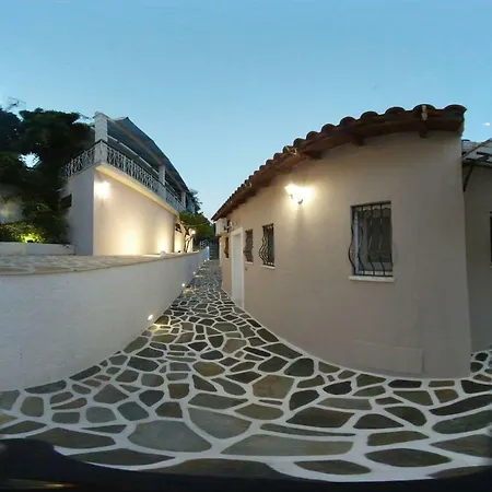 Spyridon Apartment *