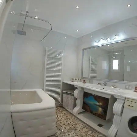 Apartment Spyridon *